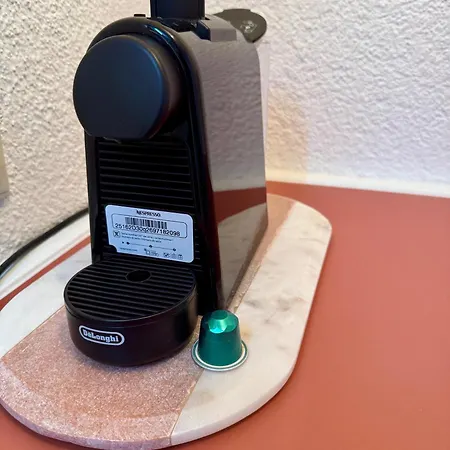 Altstadt - Gemuetliches Stuckzimmer Mit Badezimmer Und Kueche