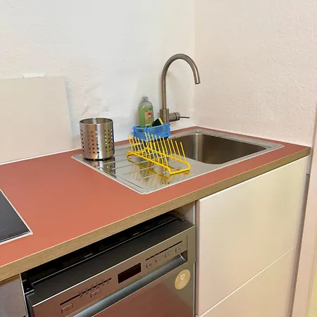 Altstadt - Gemuetliches Stuckzimmer Mit Badezimmer Und Kueche