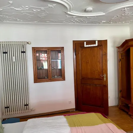 Altstadt - Gemuetliches Stuckzimmer Mit Badezimmer Und Kueche アパート *